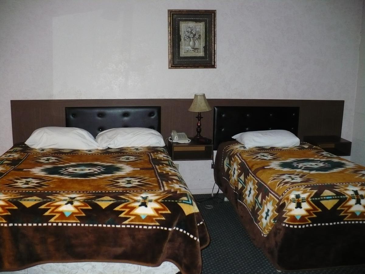 Sheridan Lawrence M Hotel Fort Vermilion 外观 照片