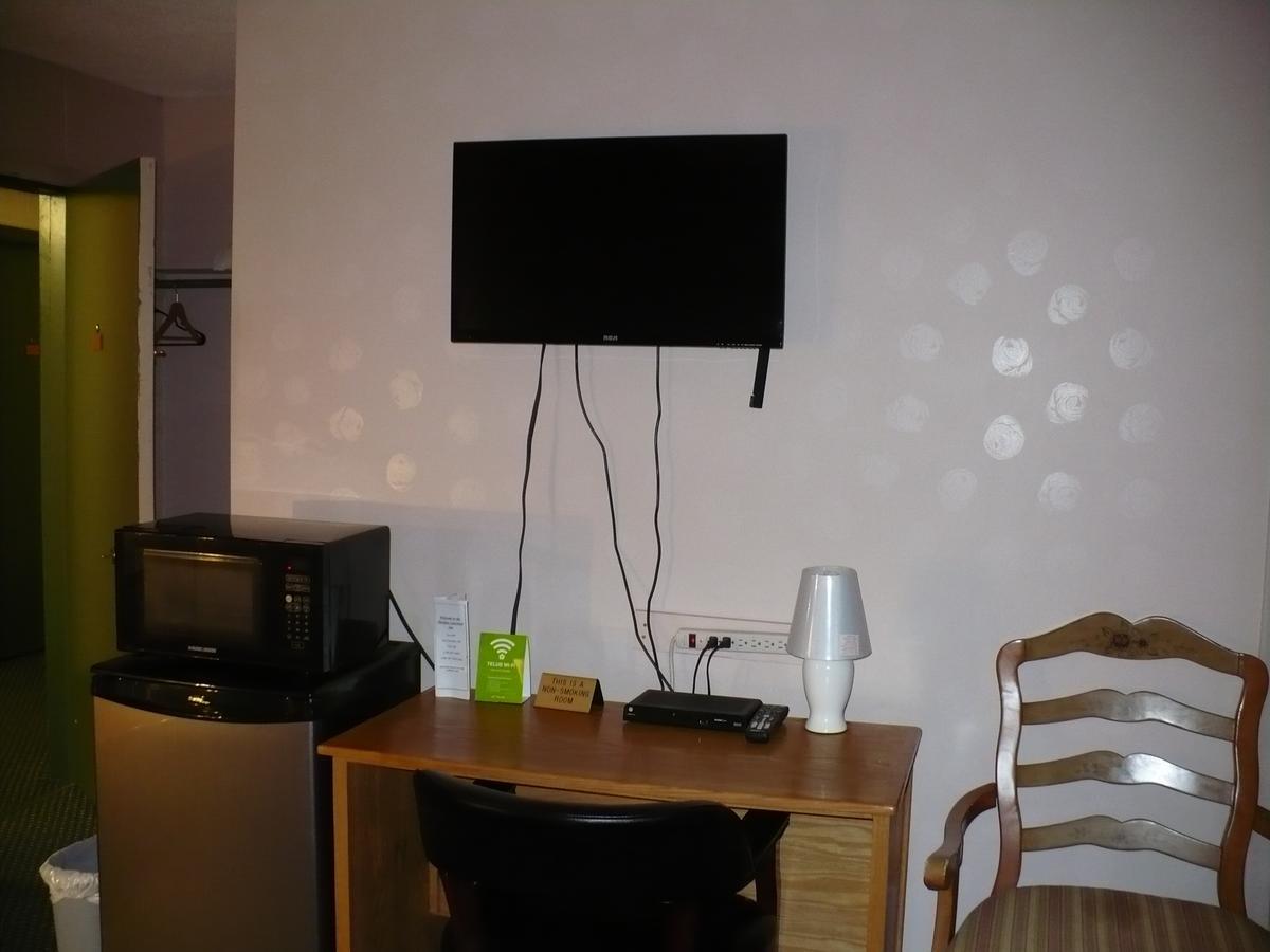 Sheridan Lawrence M Hotel Fort Vermilion 外观 照片